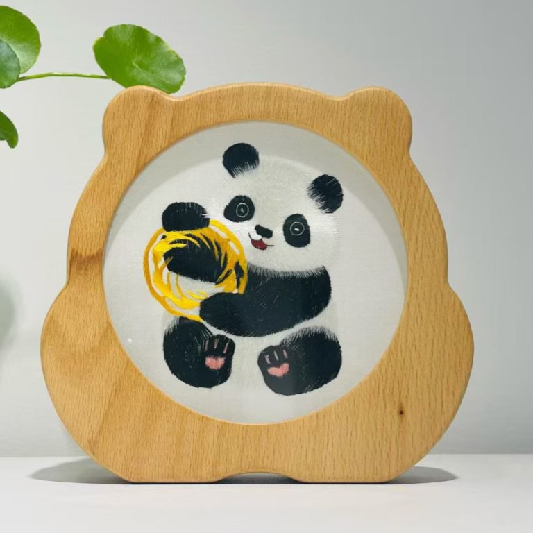 蜀绣小可爱熊猫